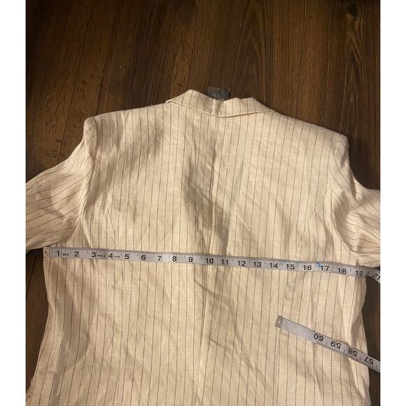 NWT sz: M Rails Stanton Ivory Pinstripe Blazer (shorts are listed separately) - Picture 11 of 12